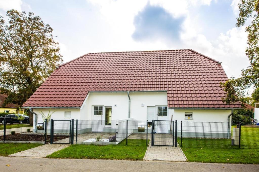 Ferienhaus 2 Achterwasser-Findling Usedom Lutow 外观 照片